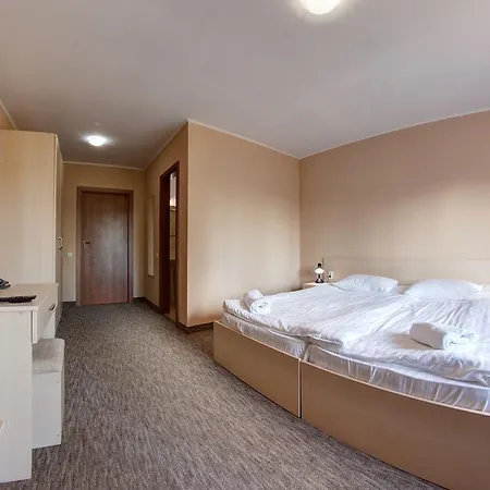 Skilandhouse Yablunytsya