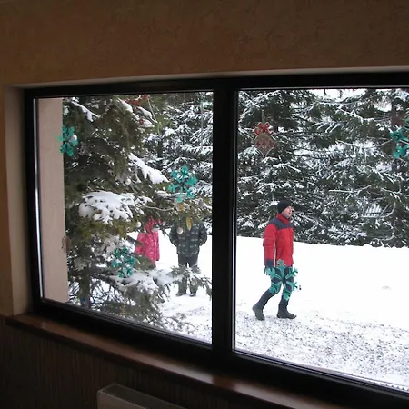 Ξενοδοχείο Skilandhouse 3*