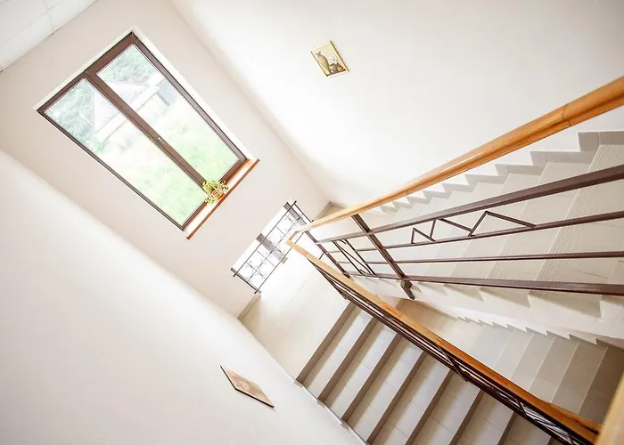 Skilandhouse Otel