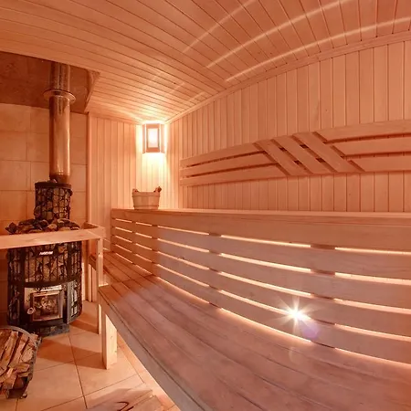 Skilandhouse Hotel 3*